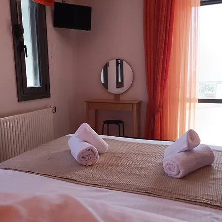 Ethirenia كاريستوس